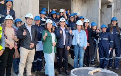 ¡Aún estás a tiempo de postular al Premio “Mujer Construye”!